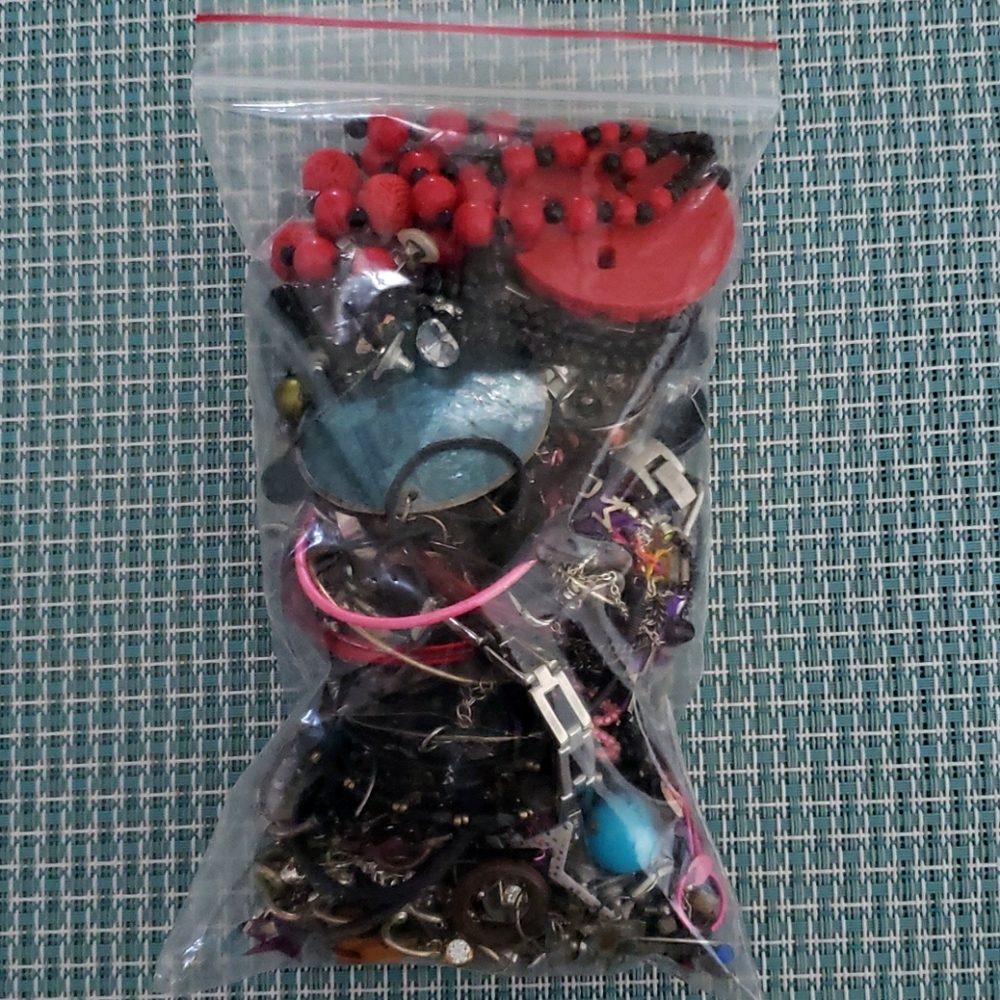 Tangled jewelry lot